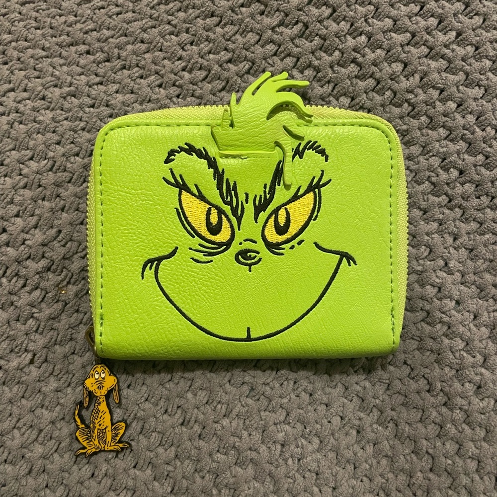 Loungefly Lime Green Grinch Zip Wallet